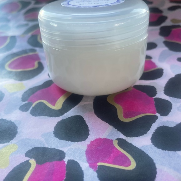 Lavender Body Scrub - Cream - Picture 2 of 2